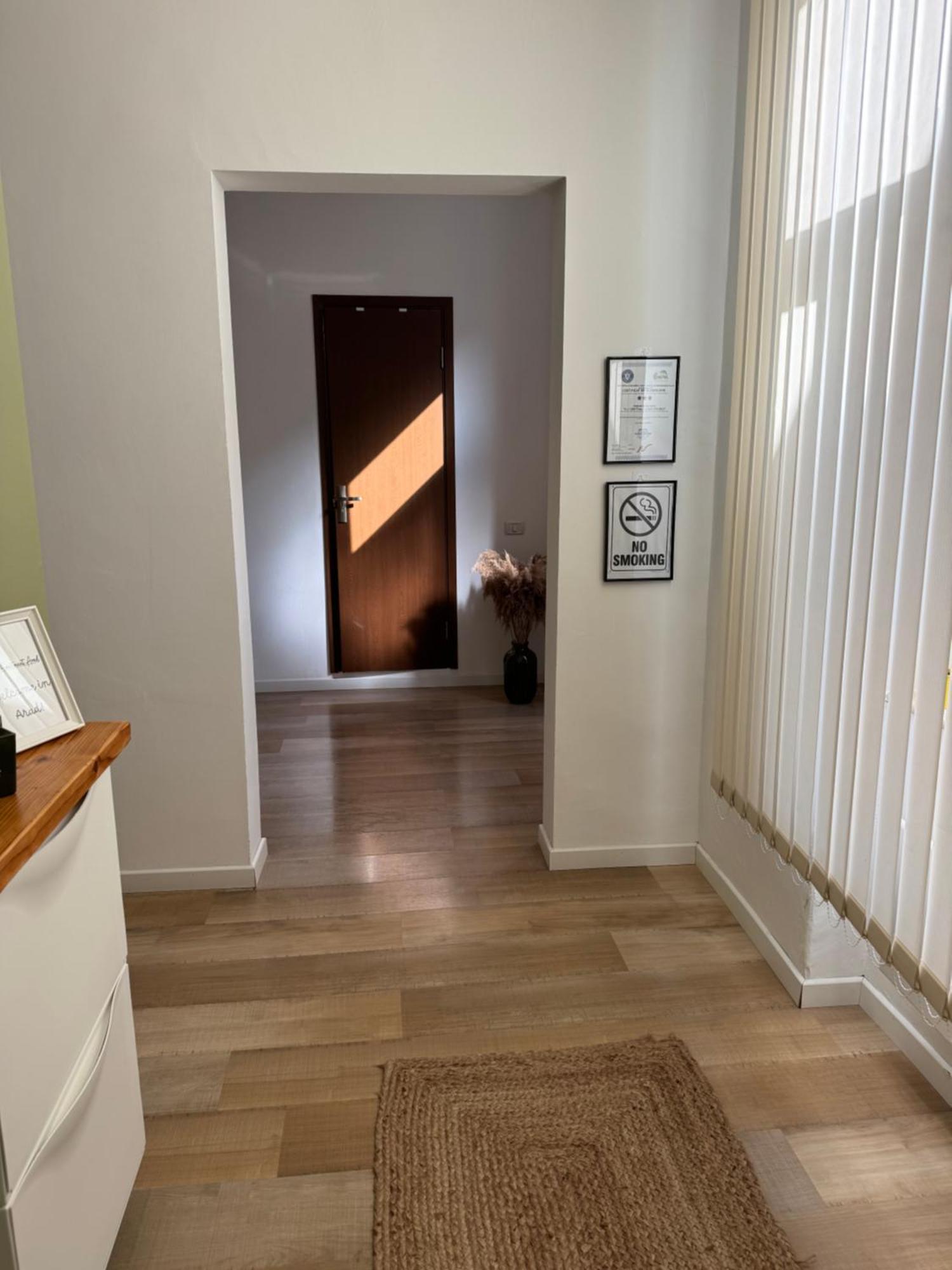 Central - Cozy Studio Arad Esterno foto